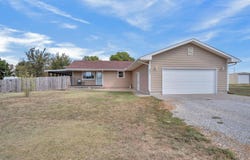 201 Balzer Dr, Inman, KS 67546