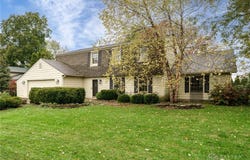 811 W Spring Valley Pike, Centerville, OH 45458