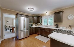 1107 Green Valley Dr, PARIS, TN 38242