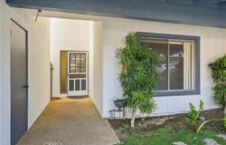 19432 Oak Crossing, Newhall, CA 91321