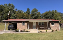 273 Acre Lane, Cedar Bluff, VA 24609