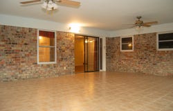 6840 Howe, Groves, TX 77619