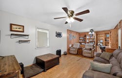 705 E Avenue G, Heavener, OK 74937