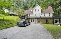4 ALBERT Lane, DILLSBURG, PA 17019
