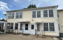 15 S AVENUE B, Canton, IL 61520