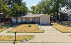 424 E Ellen Avenue, Hurst, TX 76053