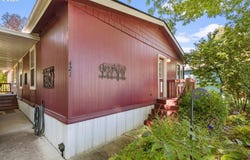 10 E S Stage Rd, Medford, OR 97501