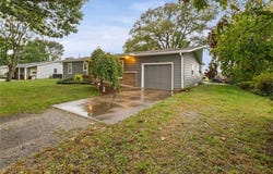 205 S Westview Road, McLouth, KS 66054