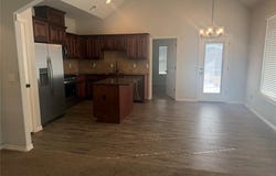 20812 Tempe Avenue, Harrah, OK 73045