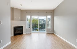324 NE EDGEWAY Dr, Hillsboro, OR 97006