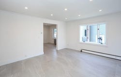 17 Ray Street, Freeport, NY 11520