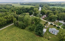 1571 W 400 S, Winamac, IN 46996