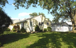 8865 S Ryan Road, Hometown, IL 60456