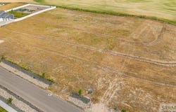 5601 Malheur River St, Ammon, ID 83406