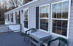 64 County Road, Springfield, VT 05150