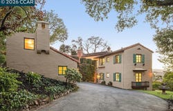 63 La Cuesta Rd, Orinda, CA 94563