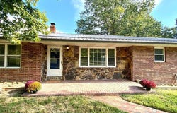 1357 S Hasler Road, Bloomfield, IN 47424