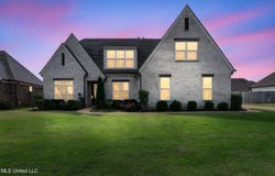 13377 Berkstone Loop, Olive Branch, MS 38654