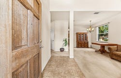 10559 Weser Ln, Helotes, TX 78023