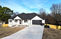 1405 Overo Circle, Springdale, AR 72762