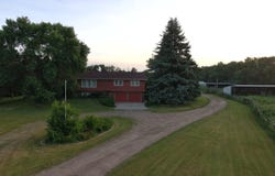 38452 129th St, Aberdeen, SD 57401