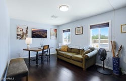 2732 E ROESER Road, Phoenix, AZ 85040