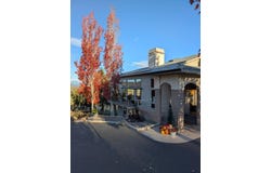 893 Highland View Loop, Redmond, OR 97756