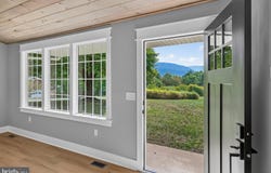 451 HIGH Lane, MATHIAS, WV 26812