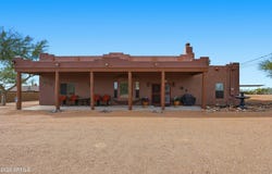 710 S MULESHOE Road, Apache Junction, AZ 85119