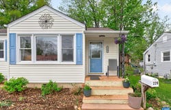 228 RIVER RD, WAYNESBORO, VA 22980