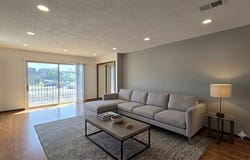 718 Cobblestone Circle, Glenview, IL 60025
