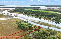 8391 U.6 Lane, Rapid River, MI 49878