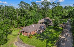 230 Shank Drive, Brookeland, TX 75931