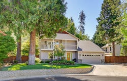1075 Anglers Place, Shady Cove, OR 97539