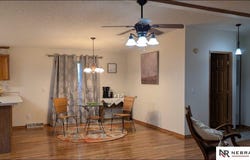211 Pine Street, Bee, NE 68314