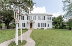 205 E Cleveland Street, Beeville, TX 78102