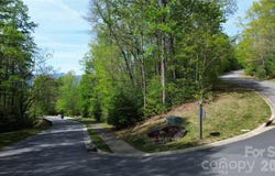 205 Settings Boulevard, Black Mountain, NC 28711