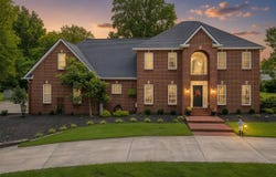 170 E Main Street, Paris, KY 40361