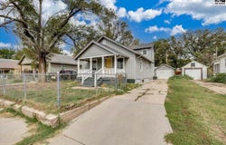 420 E 8th Ave, Hutchinson, KS 67501