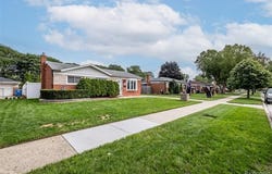 31406 Gloede Drive, Warren, MI 48088