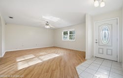 867 1/2 Washington Street, Bay Saint Louis, MS 39520