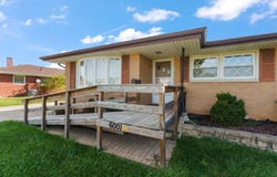 6001 Rutledge Court, Merrillville, IN 46410