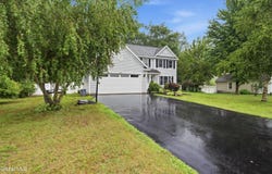 106 Halfmoon Drive, Altamont, NY 12009