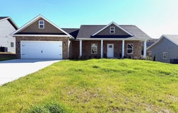 218 Mossy Rock Rd, Clinton, TN 37716