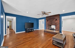 102 E HARVARD Avenue, STRATFORD, NJ 08083