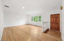 9 Fieldhedge Dr, Hillsborough Twp., NJ 08844-4504