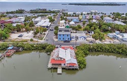 505 3RD Street, CEDAR KEY, FL 32625