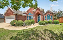 817 Peach Lane, Burleson, TX 76028