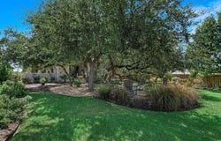 582 Peakside Cir, Dripping Springs, TX 78620