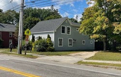 25 Main St., Gray, ME 04039
